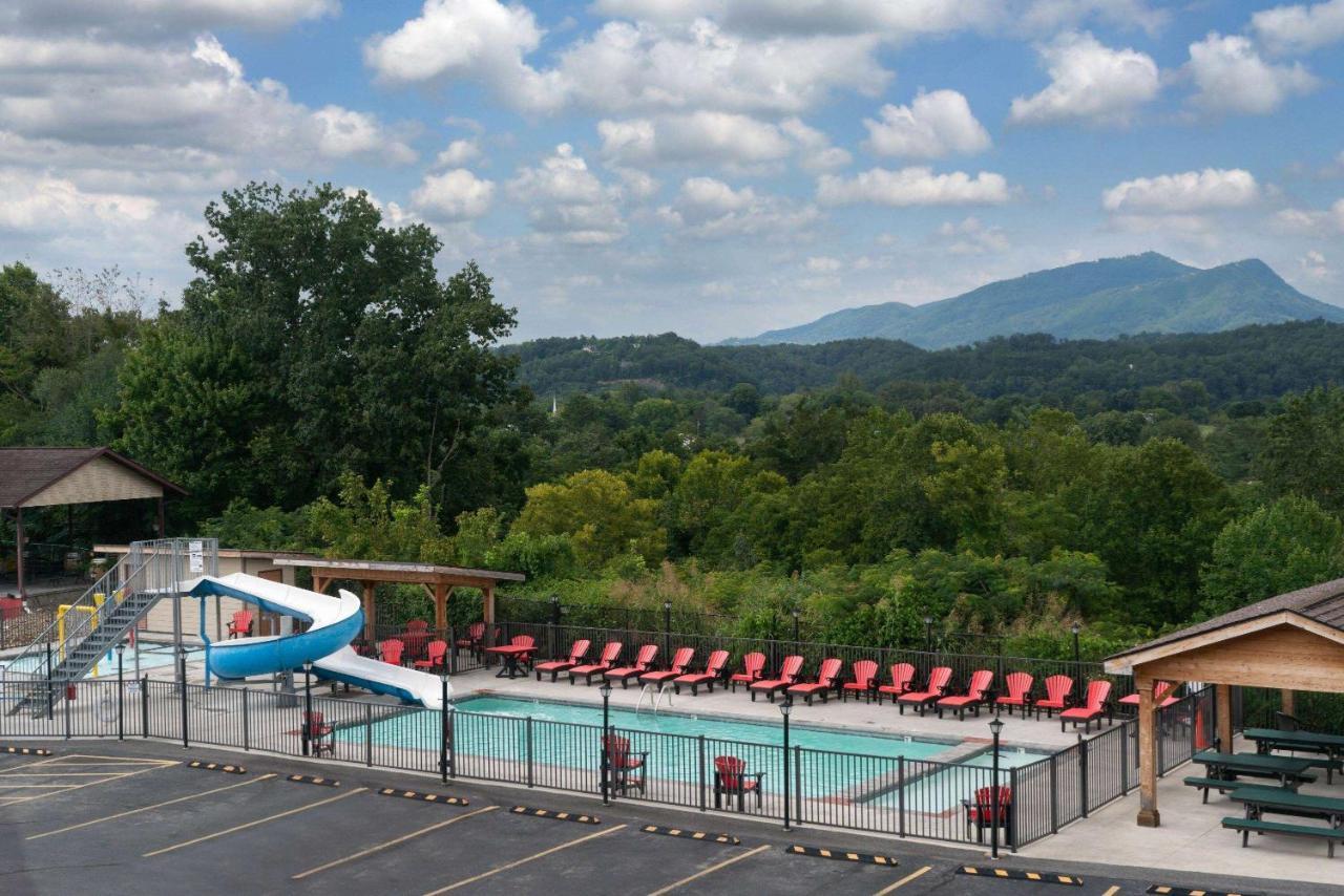 Howard Johnson By Wyndham Pigeon Forge Luaran gambar